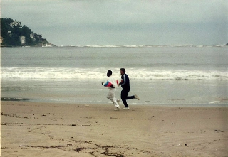 Eles foram os garotos-propaganda no lançamento de condomínio na Baixada Santista na década de 80