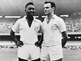 Pelé e Pepe são os dois maiores artilheiros da história do Santos (Foto: Foto: Associação dos Pesquisadores e Historiadores do Santos F.C)