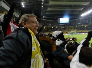 MN EVENTOS - Milton Neves no Jap&atilde;o acompanhou derrota santista no Mundial