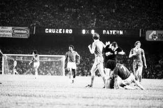 ACHADOS & PERDIDOS - Bayern de Munique faturava o Mundial h&aacute; 49 anos