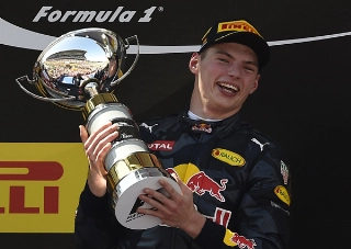 Piloto holandês entrou para a história como o mais jovem a vencer na categoria. Foto: Divulgação/Red Bull