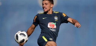 Taison quer voltar, mas Inter não vê possibilidade de negociação