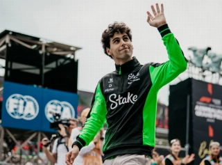 Brasileiro da Sauber correrá pela primeira vez no traçado de Marina Bay. Foto: Stake F1 Team KICK Sauber