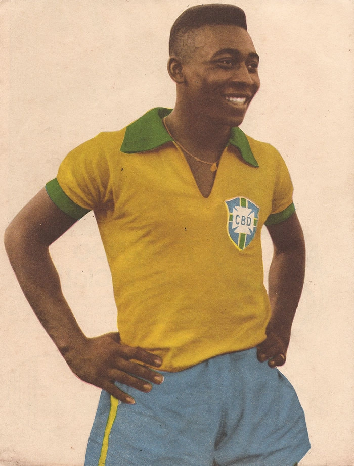 O Rei do futebol com a camisa amarelinha. Foto: Revista do Esporte