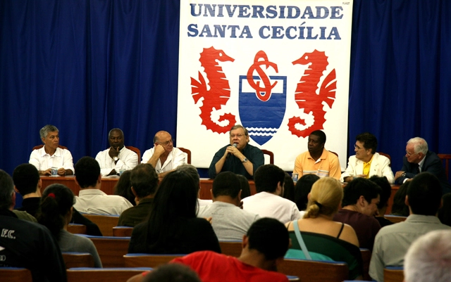 Da esquerda para a direita: Clodoaldo, Edu, Dino Sani, Milton Neves, Everaldo, Ernesto Vieira e Norberto
