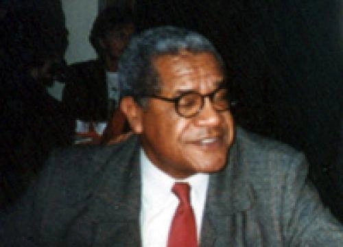 Valmir Louruz  - Ex-zagueiro do Internacional