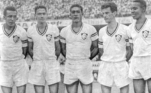 Fluminense, anos 50. Da esquerda para a direita: Maurinho, Paulinho Ladrão, Valdo, Telê Santana e Escurinho 