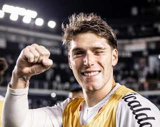 Uma vitória com alma, entrega e esperança de novos tempos na Vila. Foto: Raul Baretta / Santos FC