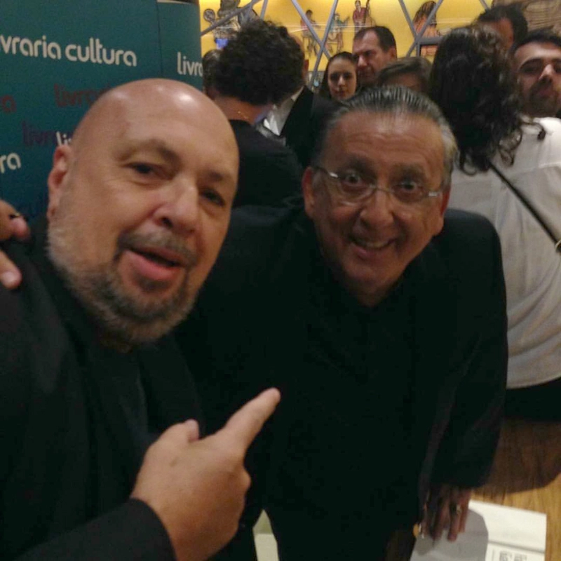 Nilson César e Galvão Bueno em 07 de abril de 2015, na Livraria Cultura, em São Paulo, dia em que Galvão lançou sua biografia