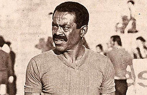 Ídolo alvinegro chegou a treinar a equipe em 1971. Foto: Revista Grandes Clubes Brasileiros