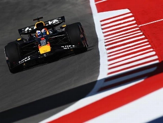 Holandês fez valer seu talento e as melhorias em sua RB21. Foto: Oracle Red Bull Racing