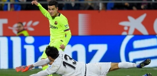 Imprensa vê Coutinho sem confiança e com "olhar perdido" no Barcelona