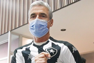 Luís Castro foi sondado também pelo Corinthians. Foto: Vitor Silva/BFR