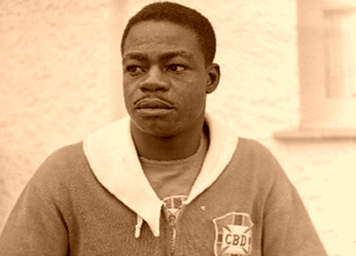 Veludo  - Ex-goleiro do Santos e Fluminense