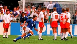 Relembra o gol do lateral no Mundial disputado nos EUA. Foto: Reprodução