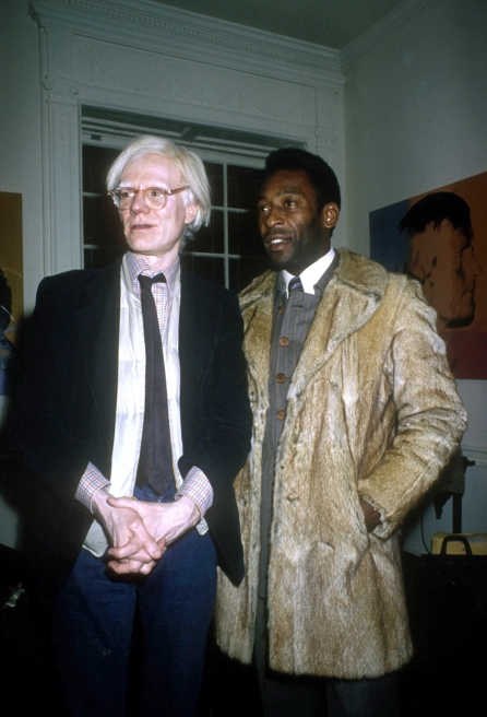 O que mais encantou o mundo: as pinceladas de Andy Warhol ou as jogadas de Pelé? Foto: Foto: In My Ear