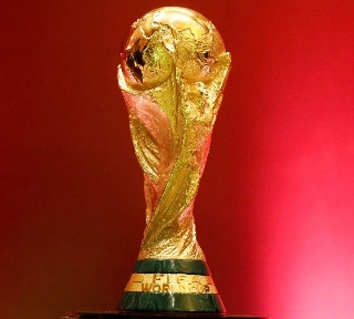 A história dos grandes jogadores que, por destino, política ou injustiça, ficaram fora do maior palco do futebol