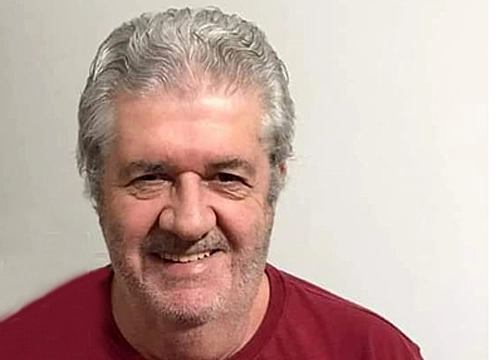 Isidoro   - Ex-lateral da Portuguesa