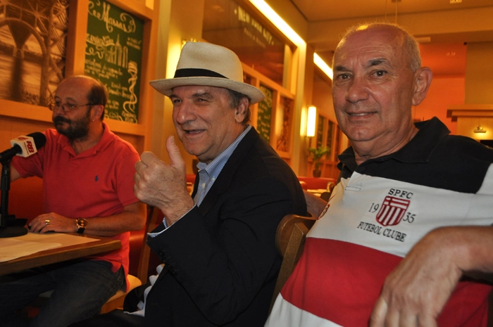 Osmar Santos e Kalef João Francisco  durante o programa 