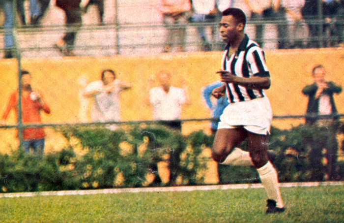 Pelé em seus últimos tempos de Santos. Foto: Reprodução