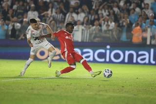 O Colorado venceu o Peixe no primeiro turno. Foto: Ricardo Duarte/Internacional