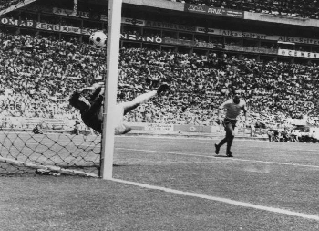 Saudade: Gordon Banks, goleiro da defesa milagrosa na Copa de 70, nos deixava h&aacute; sete anos