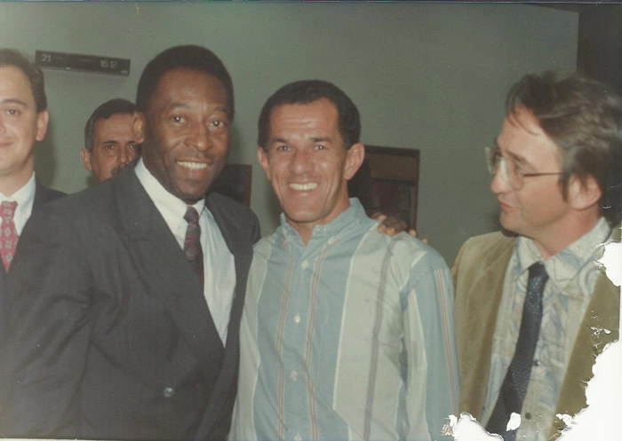 Em 21 de junho de 1995, Pelé, ao lado de Buião, duante visita a Vespasiano-MG, cidade natal de Buião