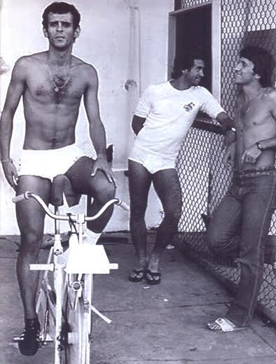 Na Gávea, nos anos 70, Júlio César Urigeller, Rondinelli e Zico. Foto: Reprodução/O Globo - enviada pelo internauta Emílio Duva