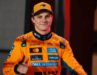 Desta vez o australiano sorriu, com desempenho melhor que Norris. Foto: McLarenF1