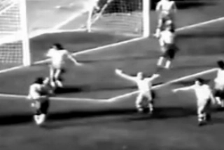 LEND&Aacute;RIO LATERAL - A 'defesa' de Djalma Santos na final da Copa do Mundo de 1962