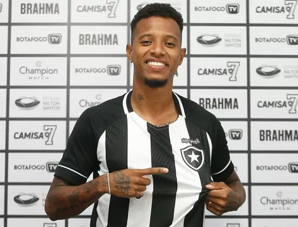 Tchê Tchê, novo meia do Botafogo: Foto: Vitor Silva / Botafogo