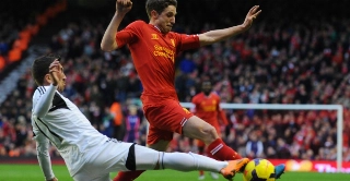 "Pobre, mas abusado", Liverpool fica perto de troféu histórico no Inglês