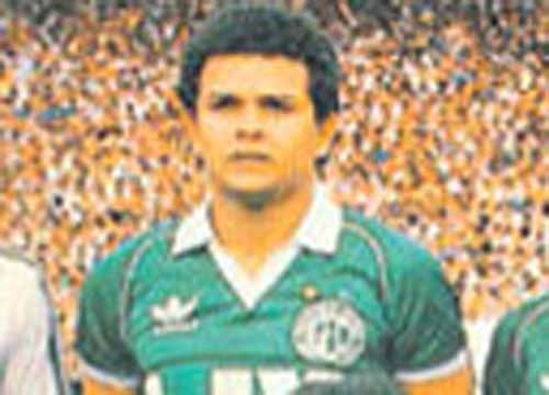 Gilson Jáder  - Ex-zagueiro do Cruzeiro, Goiás e Guarani