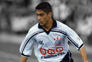 Há 20 anos, o hoje auxiliar de Tite na selação, vivia dia marcante pelo Alvinegro