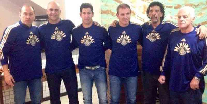 Academia de goleiros. Da esquerda para a direita: Ivan Izzo, Marcos, S&eacute;rgio, Velloso, Jo&atilde;o Marcos e Chic&atilde;o. Foto: Reprodu&ccedil;&atilde;o/Facebook
