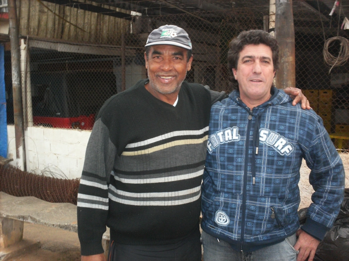 Gerald&atilde;o, ex-centroavante do Tim&atilde;o e Carlos Alberto Spina em julho de 2011