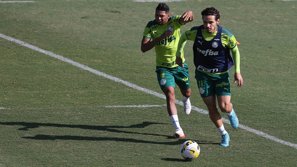 Rony e Rafael Veiga durante treino da equipe alviverde. Foto: Cesar Greco/Palmeiras