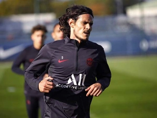 Prestes a encerrar seu contrato no PSG, Cavani desperta o interesse de dois clubes dos EUA. Foto: Facebook/Reprodução