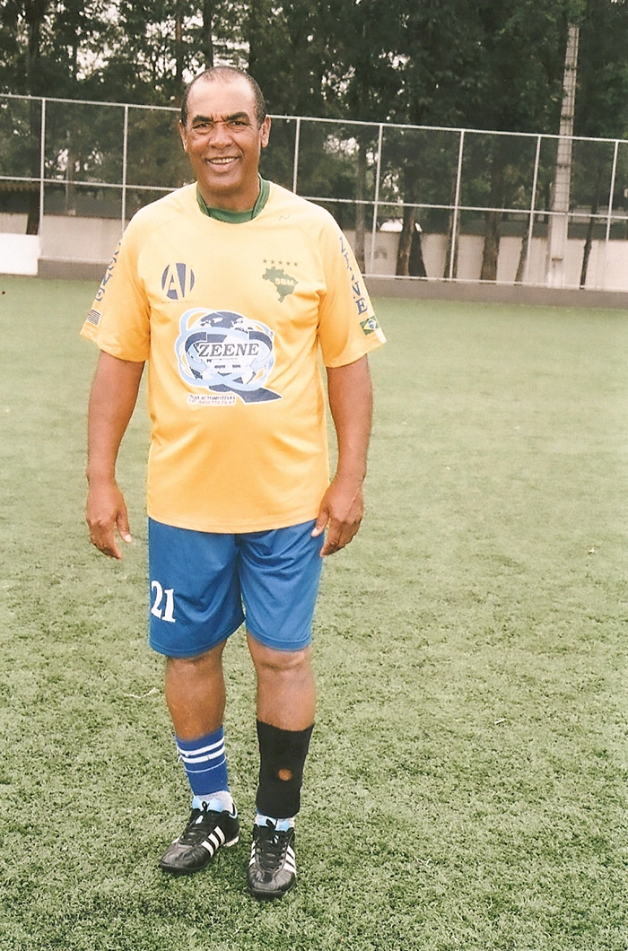 Ex-centroavante do Corinthians, Botafogo-RP e Internacional. Foto enviada por Fernando Menezes Fernandes