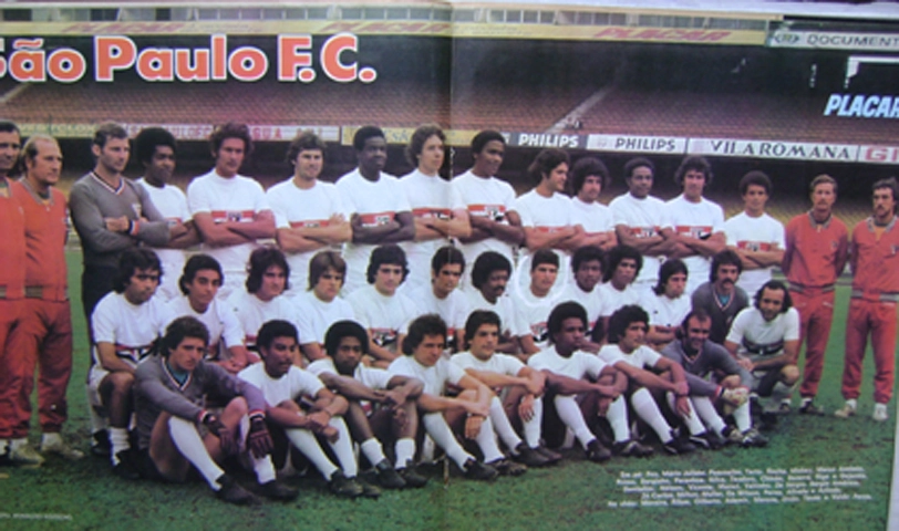 Em pé: José Poy, Mario Juliato, Pascolim, Terto, Pedro Rocha, Mickey, Marco Antonio, Primo, Serginho Chulapa, Paranhos, Silva, Teodoro, Chicão, Bezerra, Rigo e Dejantis. Sentados: Nelsinho, Vicente, Muricy, Valtinho, Zé Sérgio, Zé Carlos, Milton, Müller, Dá Wilson, Peres, Alfredo e Arlindo. No chão: Moreira, Ribas, Gilberto, Ademir, Marcos, Ditão, Tecão e Waldir Peres. Foto: Placar