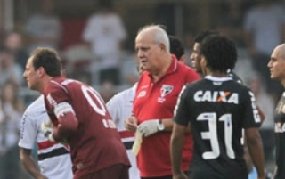 Recheado de polêmicas, o Majestoso foi um jogo emocionante diante dos três clássicos anteriores