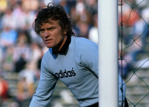 Sepp Maier   - Ex-goleiro da seleção da Alemanha