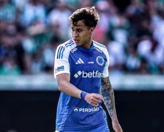 Com a perman&ecirc;ncia confirmada, Kaio Jorge se reapresentou nesta segunda-feira na Toca da Raposa. Foto: Reprodu&ccedil;&atilde;o/Instagram