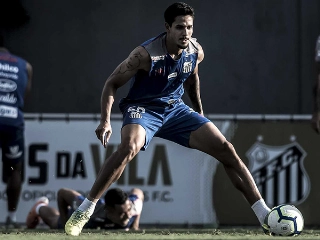 Zagueiro do Peixe ainda lamentou a saída de Autuori. Foto: Ivan Storti/Santos FC