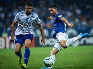 Camisa 10 cruzeirense pediu que Zezé Perrella quitasse parte da dívida com o elenco. Foto: Bruno Haddad/Cruzeiro
