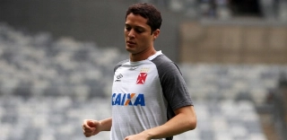 São Paulo anuncia contratação do zagueiro Anderson Martins