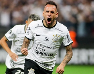 Maycon, do Timão, comemora o gol contra o Boca Juniors. Foto: Rodrigo Coca/Ag. Corinthians