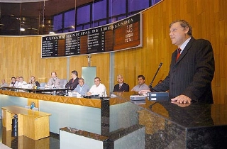 O dia em que Milton Neves recebeu o T&iacute;tulo de Cidad&atilde;o de Uberl&acirc;ndia