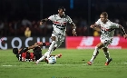 Embalado por vit&oacute;ria contra o Fla no Brasileiro, S&atilde;o Paulo encara o Santos pelo Paulista; os times