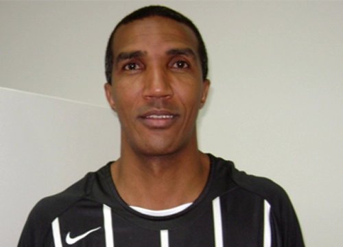 N&iacute;lson - Ex-atacante do Corinthians, Lusa e Internacional